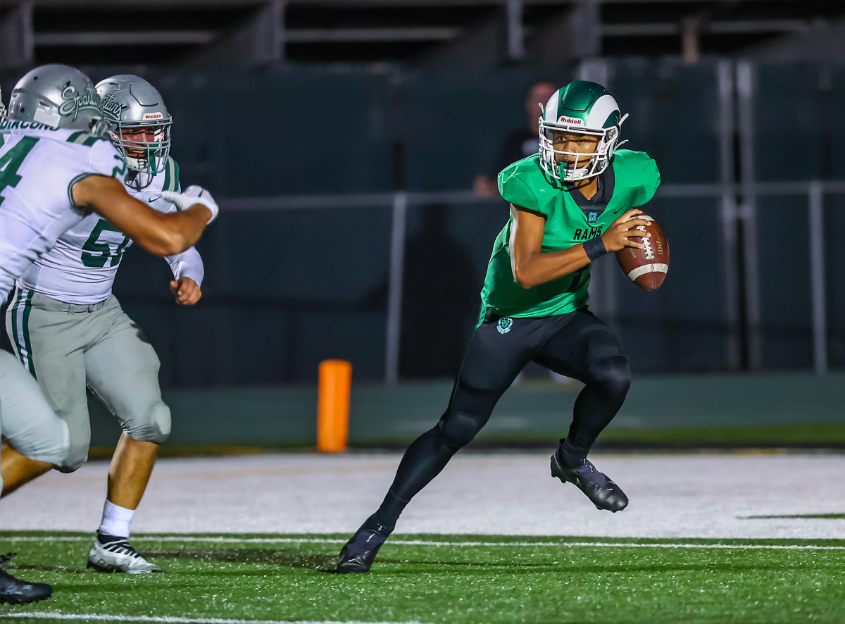 De La Salle vs St Mary's October 7, 2022 Photo-Ralph Thompson24